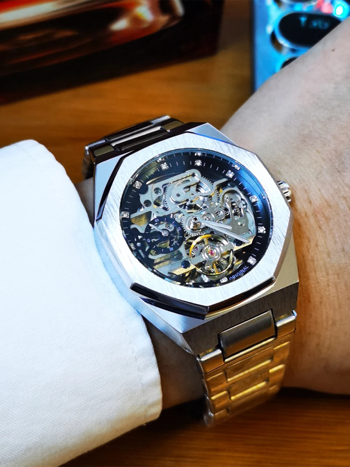 Forsining Lässige automatische mechanische Uhr für Herren, leuchtende Zeiger, Edelstahlarmband, modische Luxus-Skelett-Herrenuhren