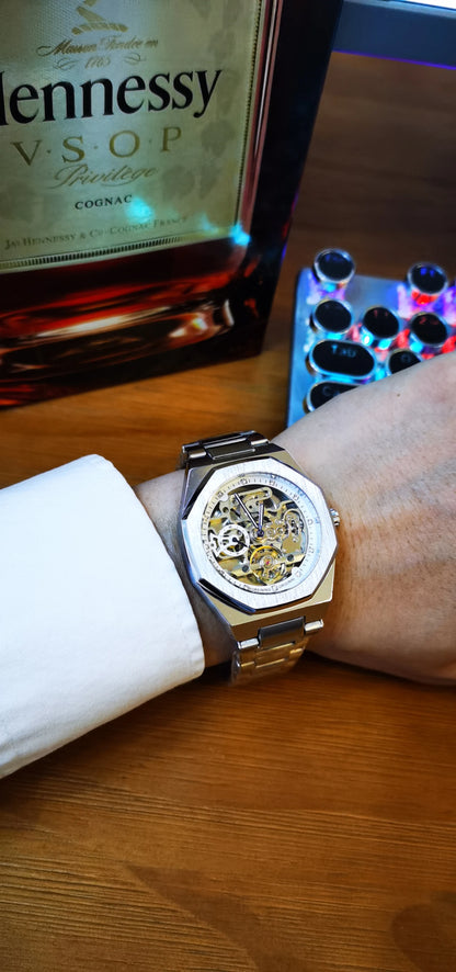 Forsining Lässige automatische mechanische Uhr für Herren, leuchtende Zeiger, Edelstahlarmband, modische Luxus-Skelett-Herrenuhren